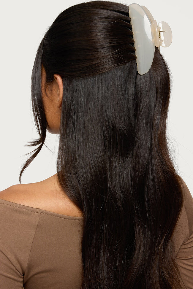 Clean Girl Hair Clip Hover Image